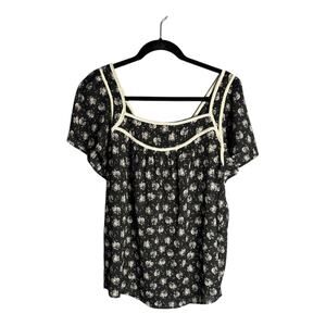Torrid Black and White Floral Short Flutter Sleeve Sheer Blouse Sz 00